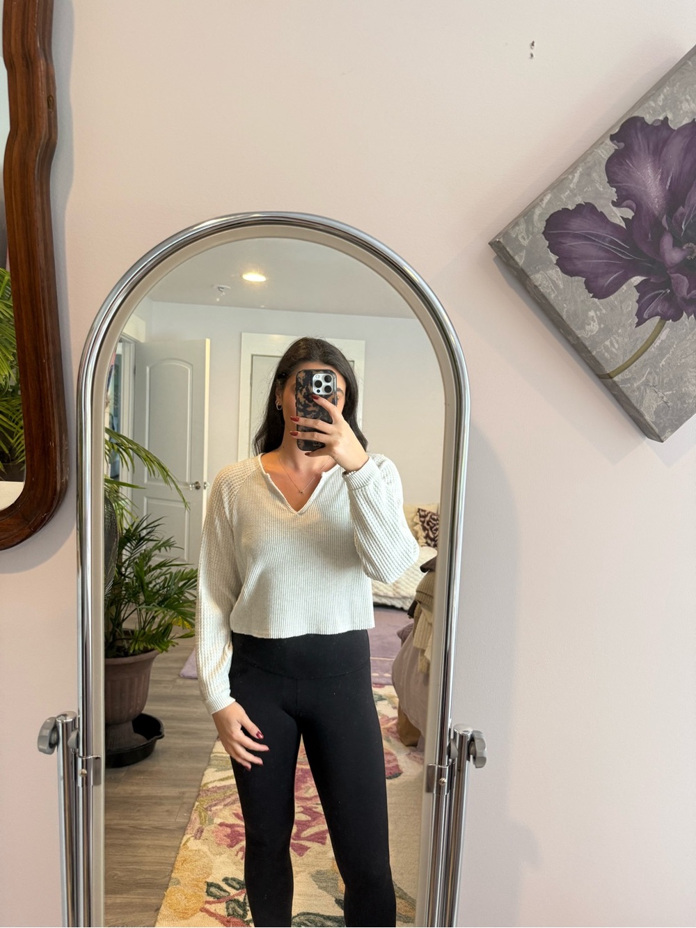 American Eagle Outfitters Cream V-Neck Cropped Knit Sweater